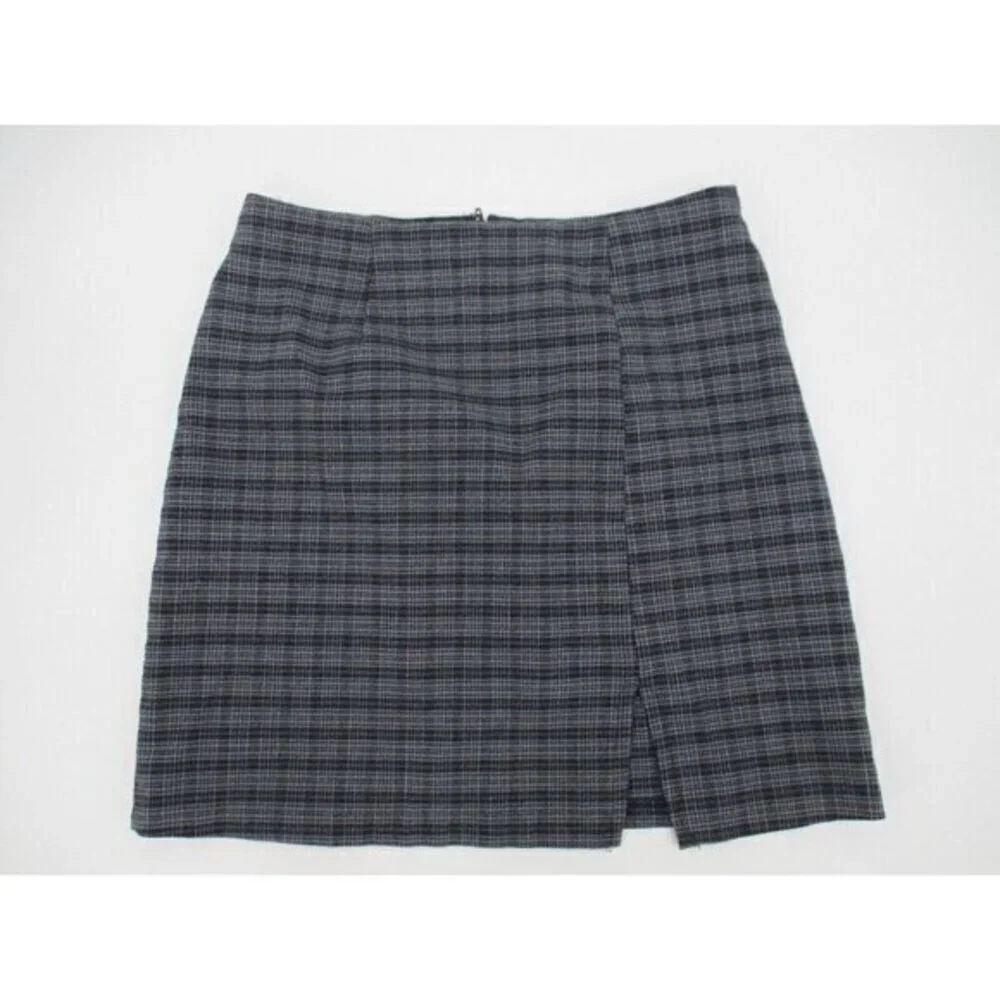 Younique Clothing Juniors Skirt 9 Plaid Preppy Zipper Unlined Made in USA Casual